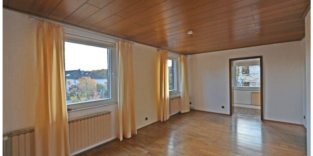 Charme trifft Saarn! Einseitig angebauter Altbau-Schatz auf tollem Grundstück 5 zimmer