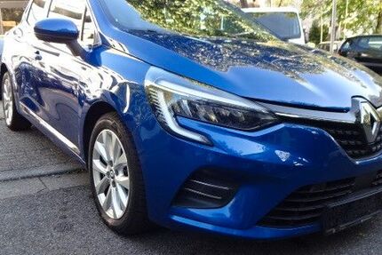 Renault Clio 93.500 km 11.999 &euro; Essen 45276