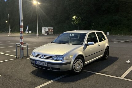VW Golf 4 90.000 km 2.000 &euro; Wuppertal 42275