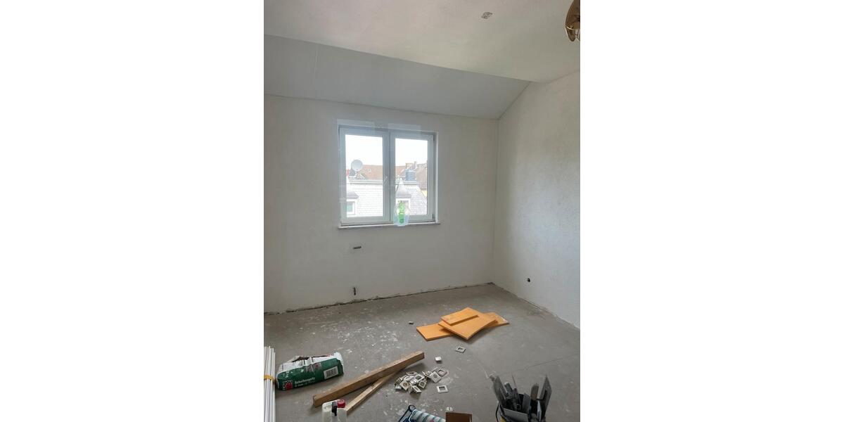 Dachgeschoßwohnung Gelsenkirchen Ückendorf - 4 Zimmer, 100 m&sup2;, 700&euro; | Angebot:26336397