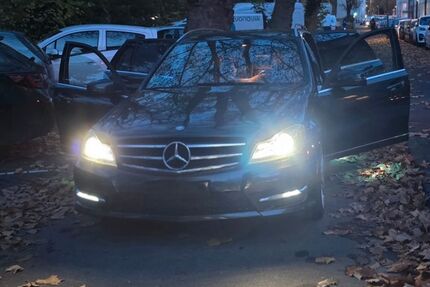 Mercedes-Benz C 250 215.000 km 7.800 € Gelsenkirchen 45881