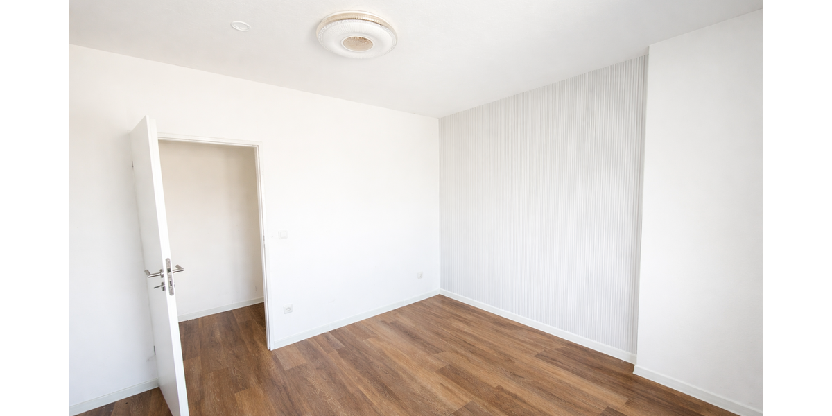 Etagenwohnung Duisburg Duisburg-Mitte - 4 Zimmer, 89 m&sup2;, 721&euro; | Angebot:27425093