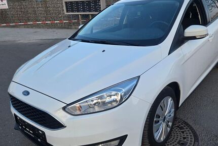 Ford Focus 88.000 km 8.990 &euro; Gelsenkirchen 45884