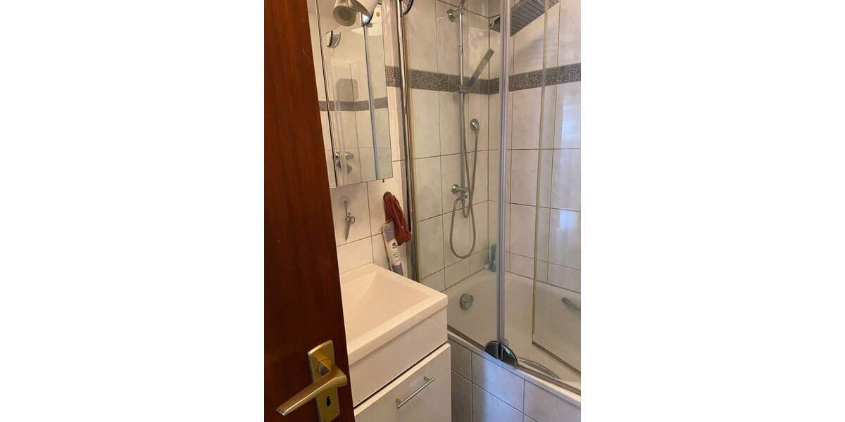 Etagenwohnung Bochum Stiepel - 4 Zimmer, 99 m&sup2;, 1.150&euro; | Angebot:25536039