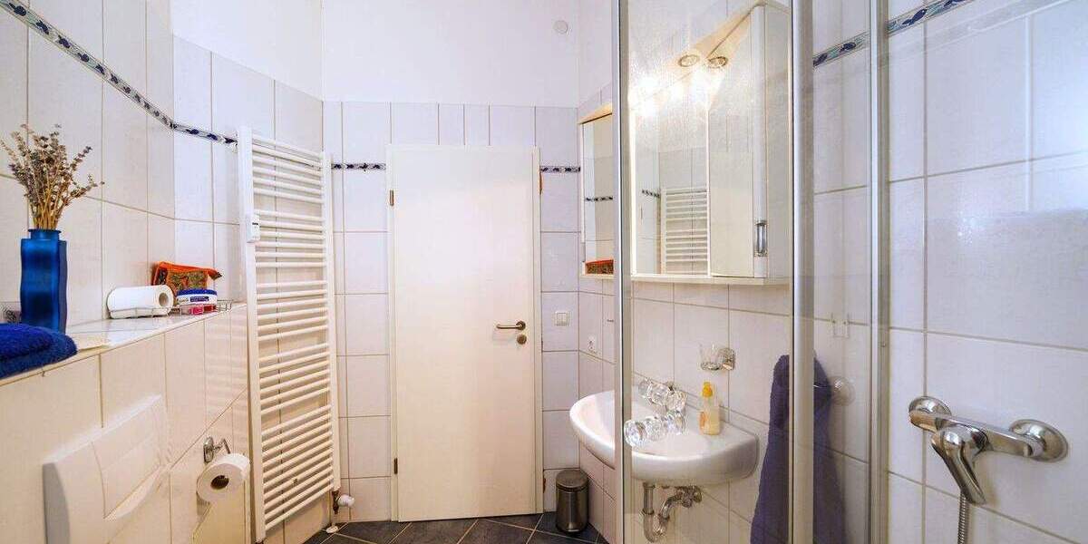 Etagenwohnung Bochum Dahlhausen - 8 Zimmer, 220 m&sup2;, 460.000&euro; | Angebot:24698531