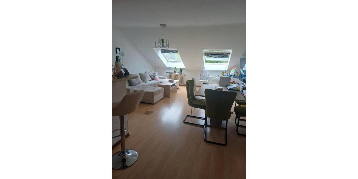 Dachgeschoßwohnung Mettmann - 3 Zimmer, 68 m&sup2;, 1.000&euro; | Angebot:26237010