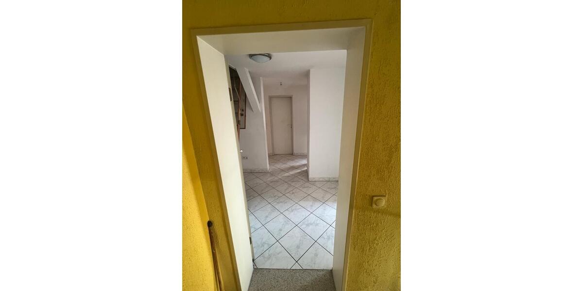 Dachgeschoßwohnung Dortmund Eving - 3 Zimmer, 65 m&sup2;, 700&euro; | Angebot:25443996