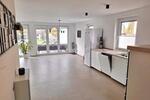 Doppelhaushälfte mit Wintergarten, Garten, Terrasse und Parkplatz 3.5 zimmer