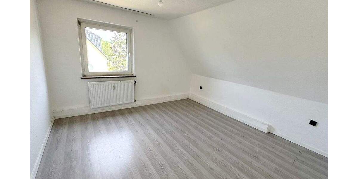 EIN- ODER ZWEIFAMILIENHAUS MIT GARTEN IN GUTER LAGE VON DORTMUND-NETTE 5 zimmer