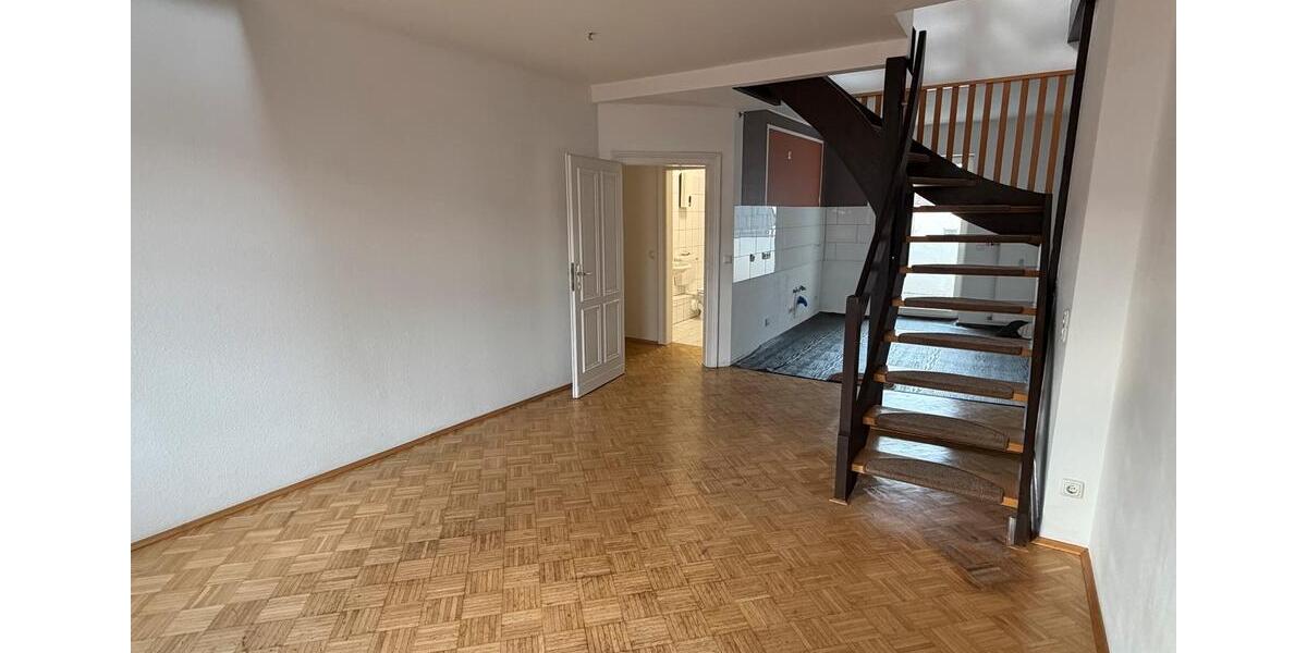 Maisonettenwohnung Essen Huttrop - 4 Zimmer, 102 m&sup2;, 850&euro; | Angebot:25612777
