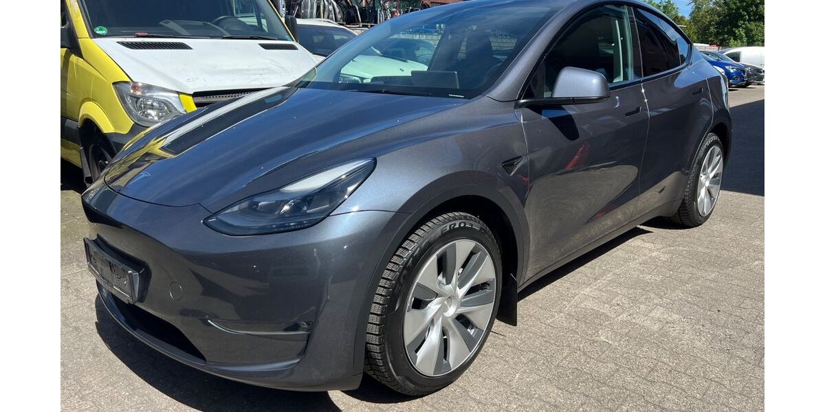 Tesla Model Y 82.700 km 32.500 &euro; Bochum 44793