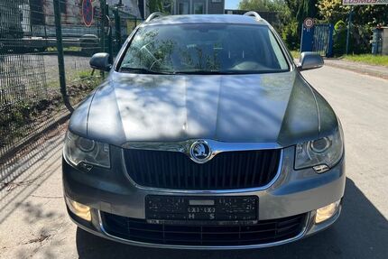 Skoda Superb 263.310 km 2.800 &euro; Essen 45326