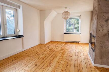 Wohnung mit Garten, Einbauküche und Kaminofen 3.5 zimmer