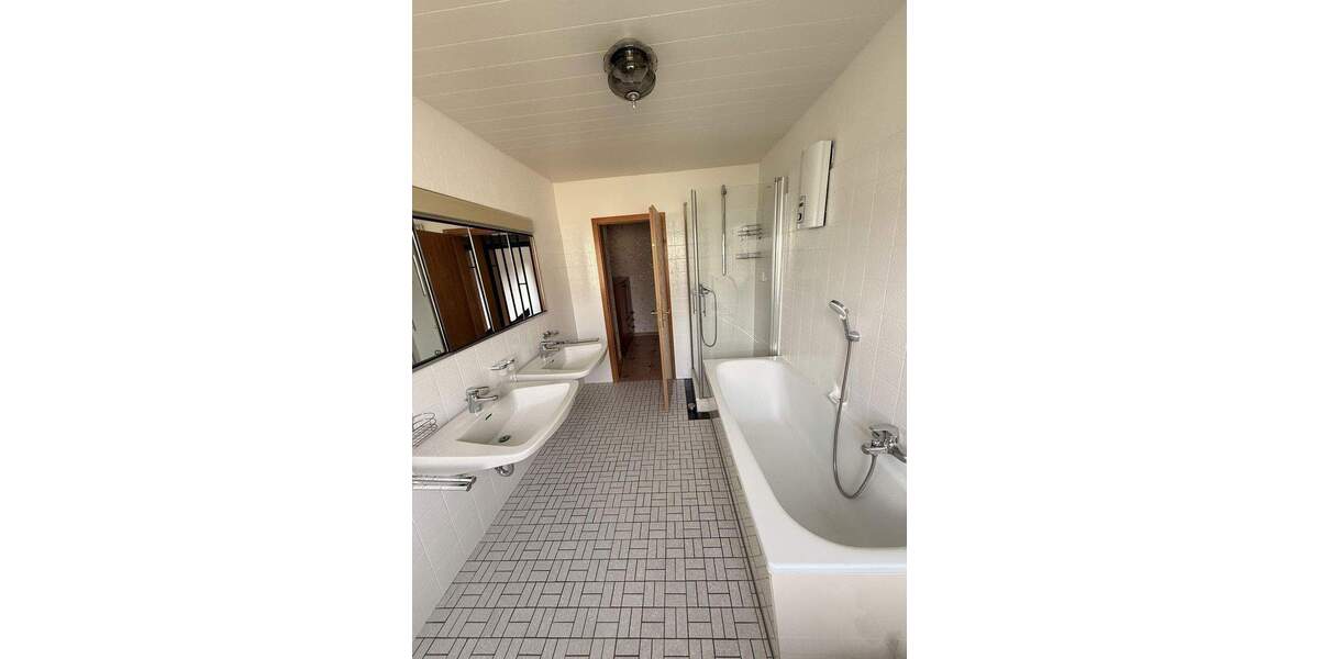 Reihenendhaus Essen Schonnebeck - 5 Zimmer, 145 m&sup2;, 419.000&euro; | Angebot:25379078