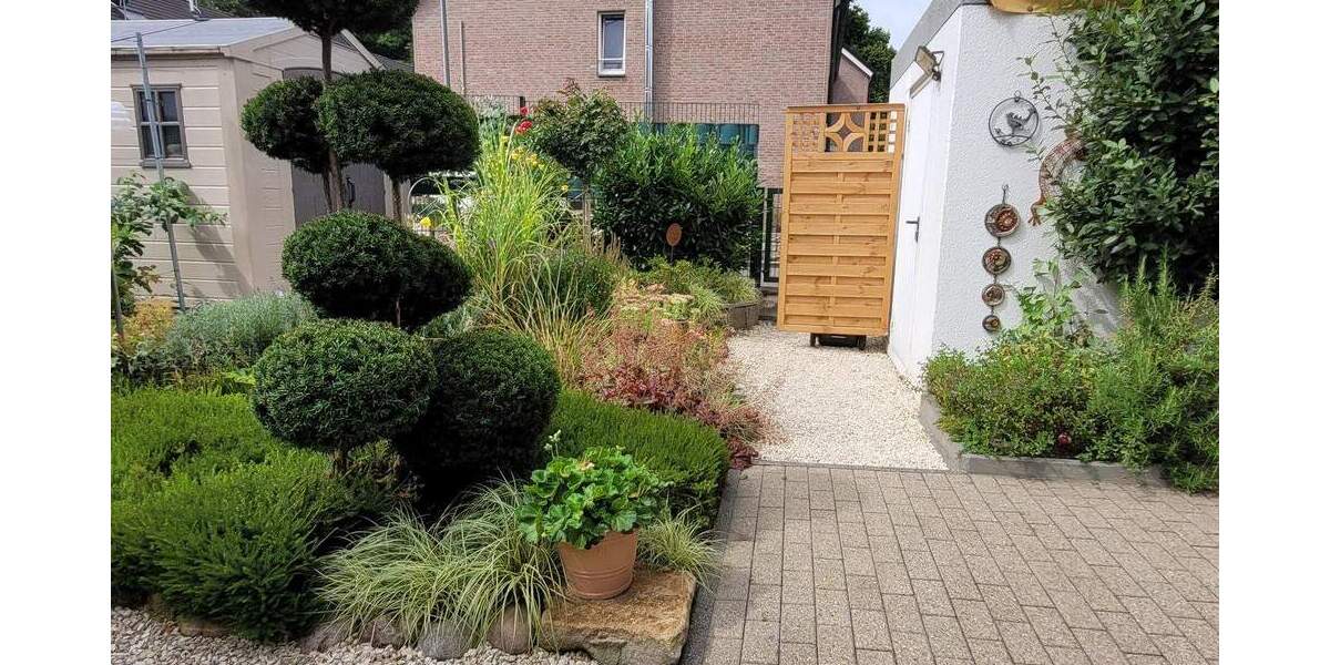 RESERVIERT! ..Alles zu Fuß zu erreichen, geräumiges Haus 4 zimmer