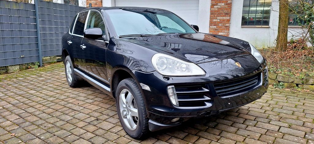 Porsche Cayenne 135.000 km 12.300 € Velbert 42551