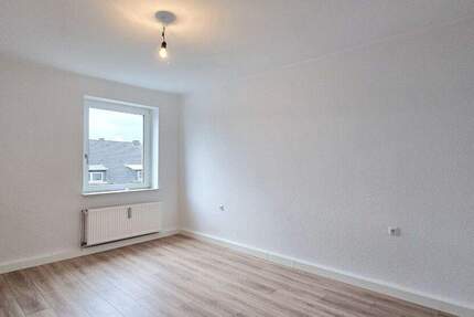 Frisch renoviert: 2 Zimmer Wohnung in zentraler Lage in Wattenscheid 2 zimmer