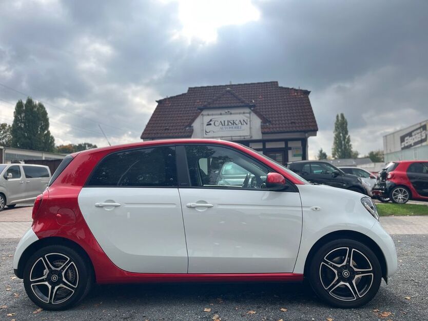 Smart ForFour 123.954 km 10.690 € Dinslaken 46539