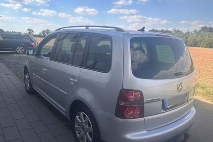 VW Touran 50.000 km 9.700 € Wuppertal 42285