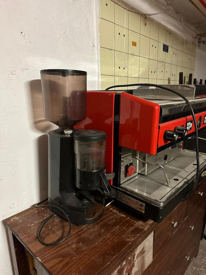 Gastronomie Kaffeemaschine mit Mühle