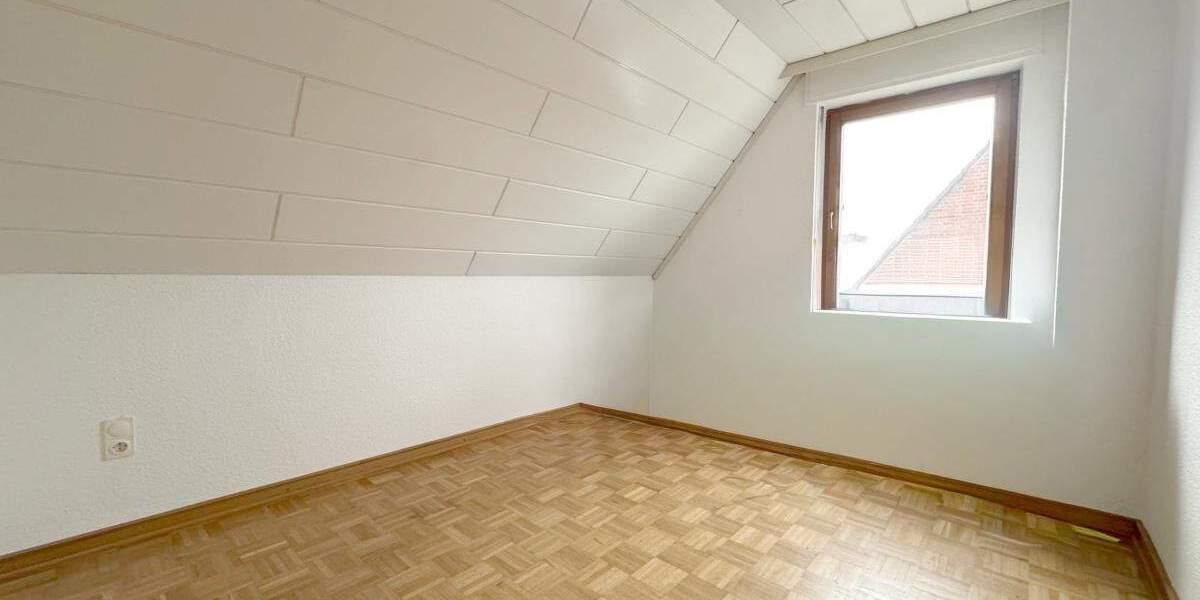 Mehrfamilienhaus, Wohnhaus Oberhausen Sterkrade-Nord - 9 Zimmer, 254 m&sup2;, 759.000&euro; | Angebot:25319533