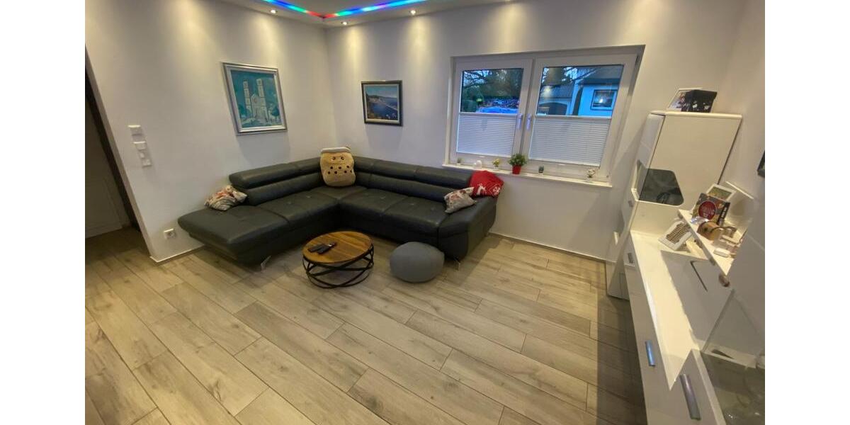 Doppelhaushälfte Duisburg Huckingen - 7 Zimmer, 120 m&sup2;, 599.000&euro; | Angebot:25580077