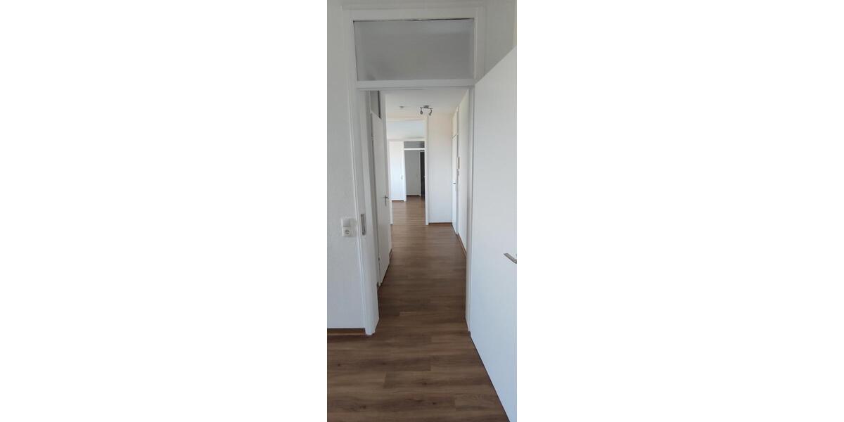Dachgeschoßwohnung Dortmund Hombruch - 3 Zimmer, 80 m&sup2;, 824&euro; | Angebot:26222263