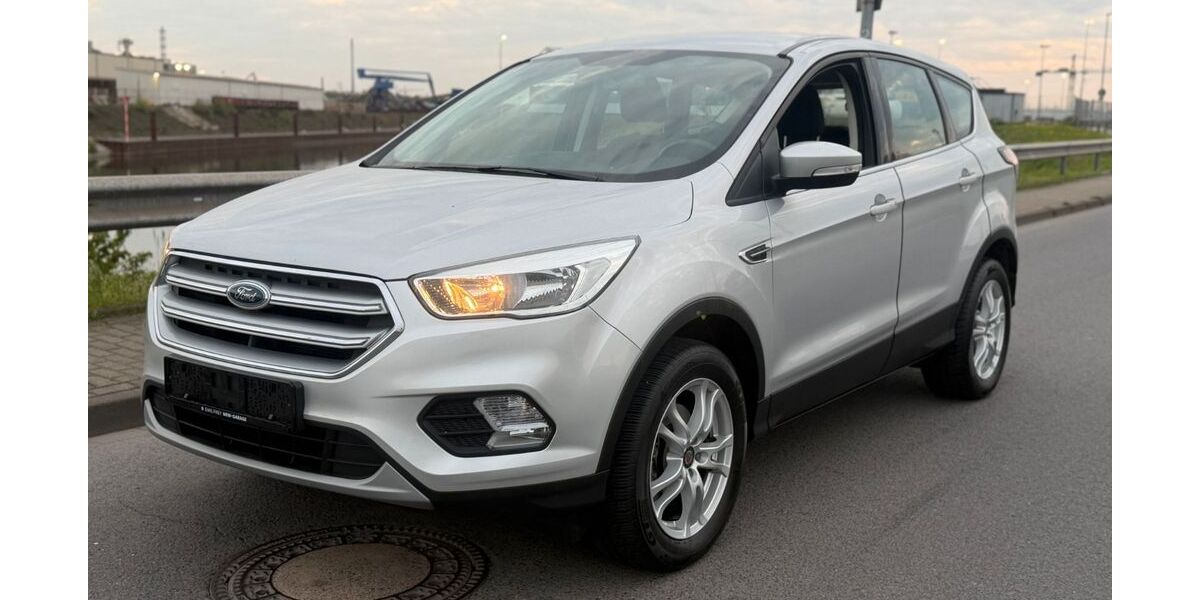 Ford Kuga 93.650 km 10.750 &euro; Duisburg 47138
