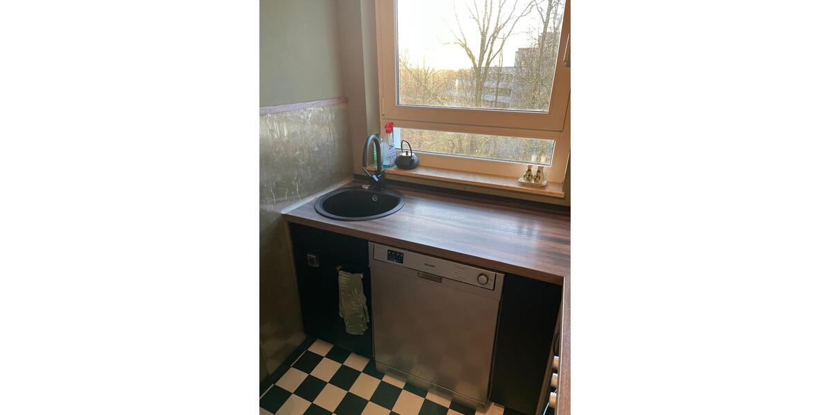 Zu vermieten „Eigentumswohnung“ mit Fahrstuhl und Tiefgarage 2 zimmer