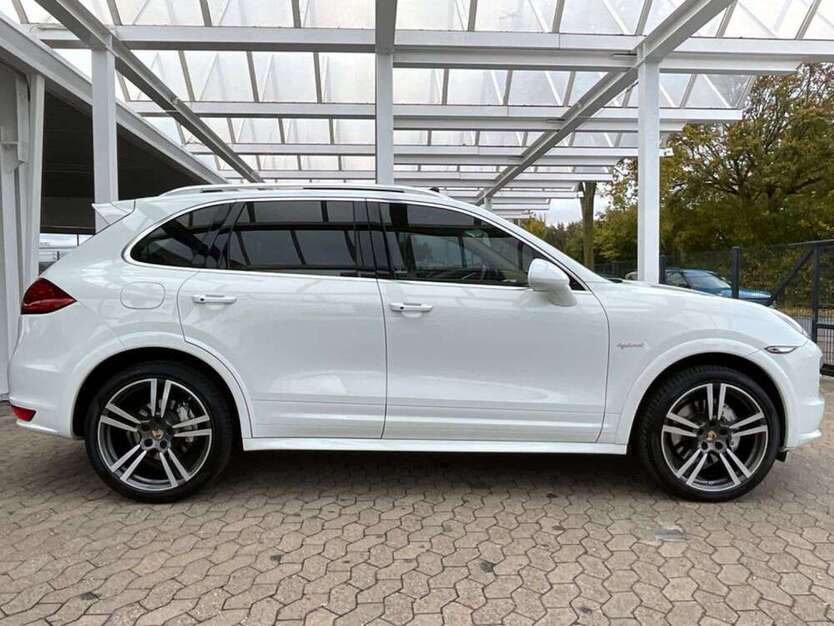 Porsche Cayenne 86.000 km 33.950 € Dinslaken 46539