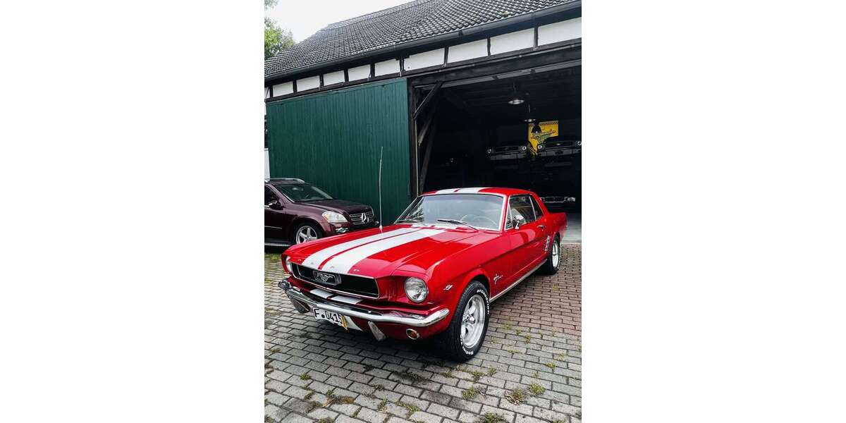 Ford Mustang 93.000 km 35.990 &euro; Dortmund, Stadt 44379
