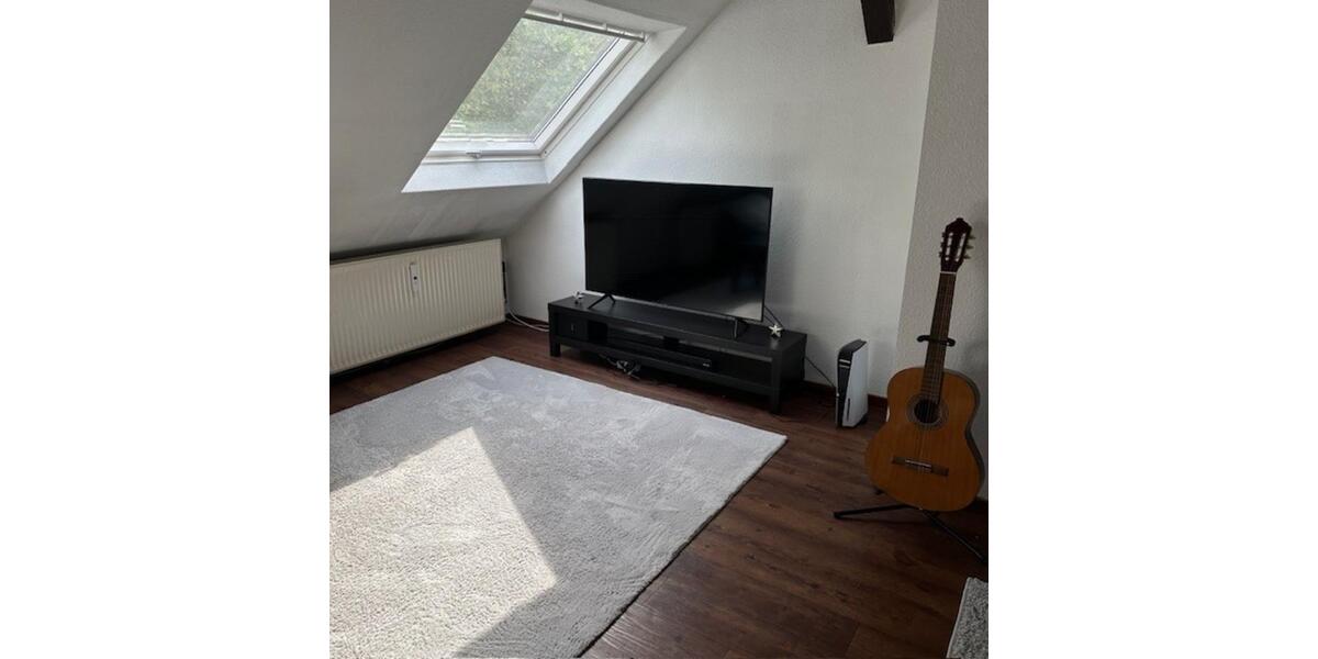Wunderschöne Dachgeschosswohnung mit offener Raumaufteilung 2 zimmer