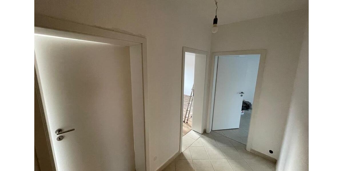 Etagenwohnung Essen Stadtbezirk II - 2.5 Zimmer, 68 m&sup2;, 790&euro; | Angebot:25612725