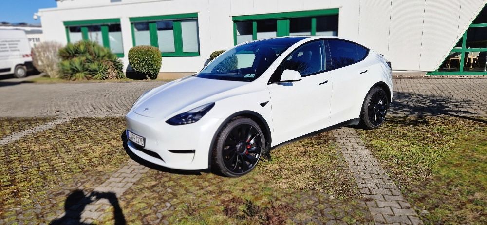 Tesla Model Y 86.000 km 35.000 &euro; Dortmund 44319