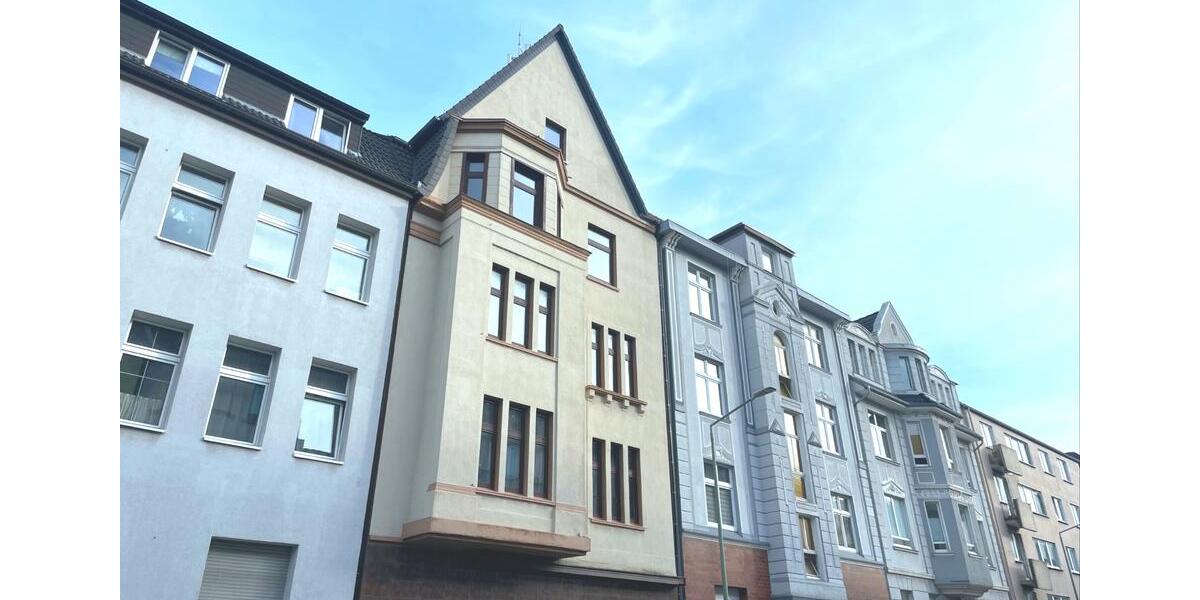 Modernisierte Gewerbeeinheit im Erdgeschoss zimmer