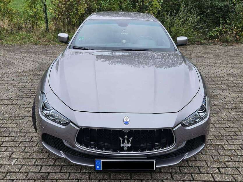 Maserati Ghibli 93.525 km 34.900 € Dortmund 44309