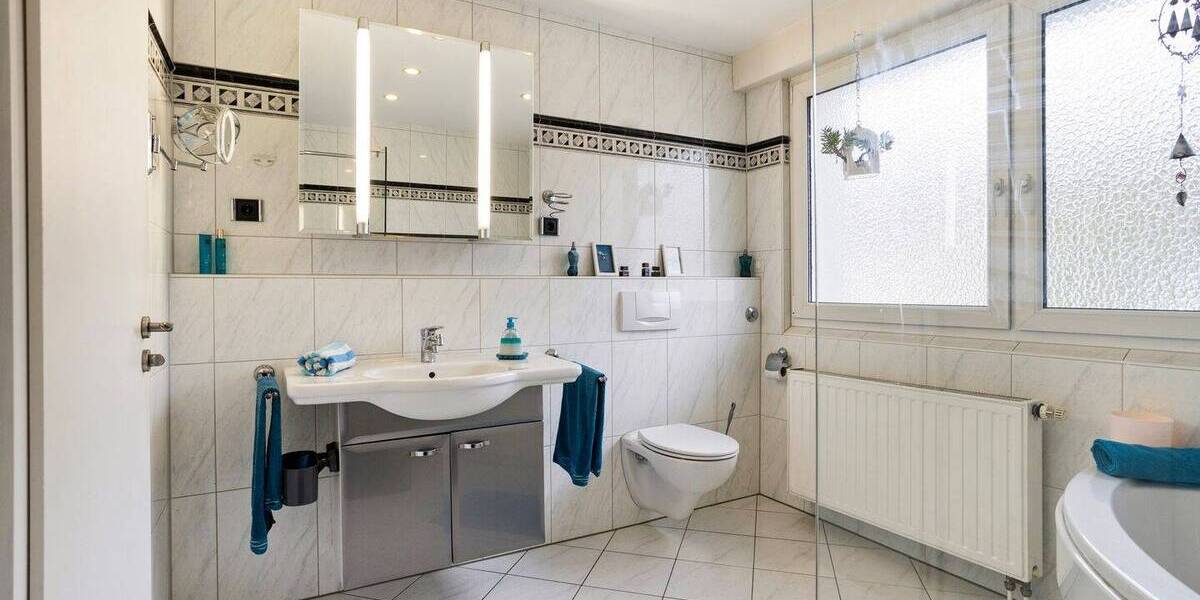 Reihenendhaus Mülheim an der Ruhr Mitte-Ost - 7 Zimmer, 184 m&sup2;, 559.000&euro; | Angebot:23935655