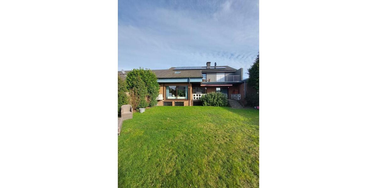 Reihenhaus Hünxe - 6.5 Zimmer, 250 m&sup2;, 2.450&euro; | Angebot:25129233