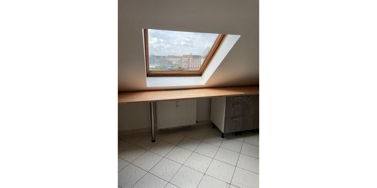 Dachgeschoßwohnung Bochum Bochum-Südwest - 4 Zimmer, 70 m&sup2;, 725&euro; | Angebot:26359725
