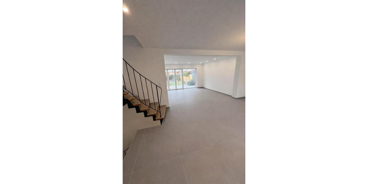 Reihenhaus Gelsenkirchen Buer - 7 Zimmer, 157 m&sup2;, 549.000&euro; | Angebot:25022501