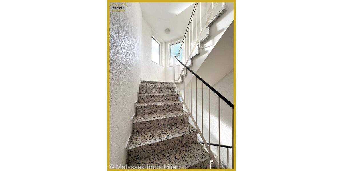 4,5-Zi.Wohnung,Küche,Bad,Gäste WC,Balkon,Keller, zzgl. Garage und 1 Außenstellplatz in DO - KirchhördeLöttringhausen 4 zimmer