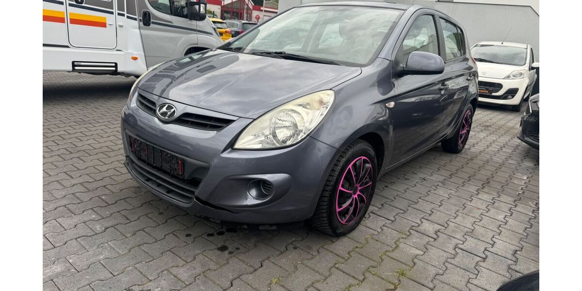 Hyundai i20 140.000 km 2.950 &euro; Essen 45356