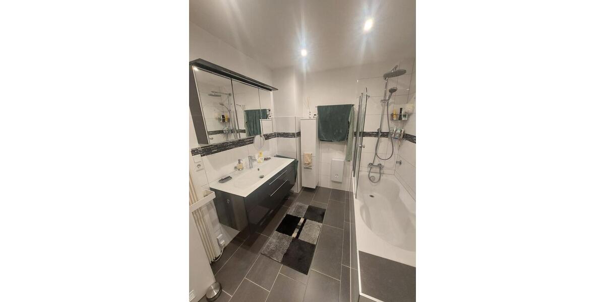 Helle ETW mit großem Balkon und Gemeinschaftsgarten in Suderwich 4 zimmer