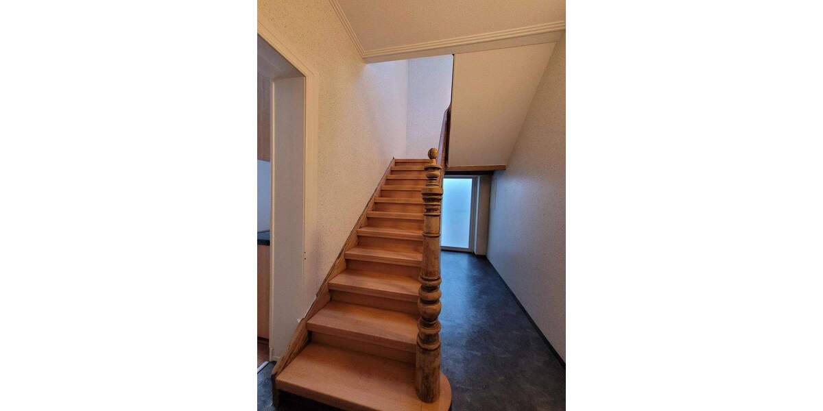 Großzügiges Haus mit auf 800 m² Grundstück mit ca.60 m² naturbelassenen Schwimmteich in Herten 1 zimmer