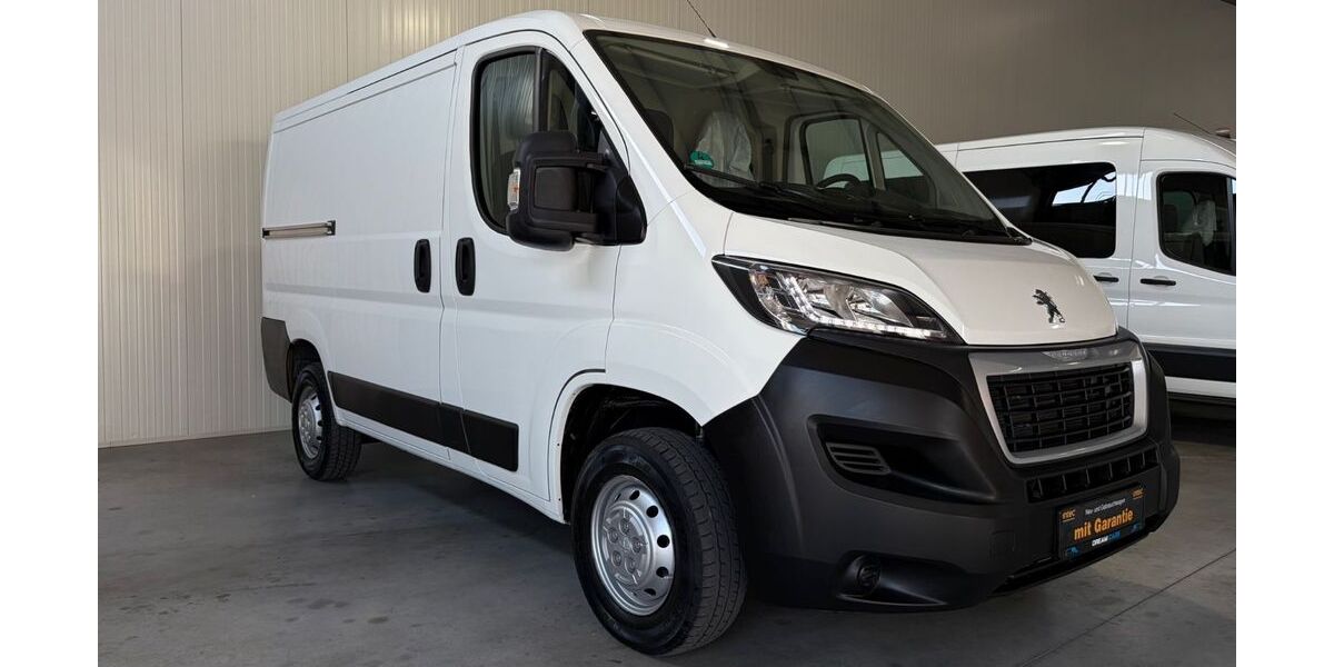 Peugeot Boxer 136.000 km 9.999 &euro; Essen 45327