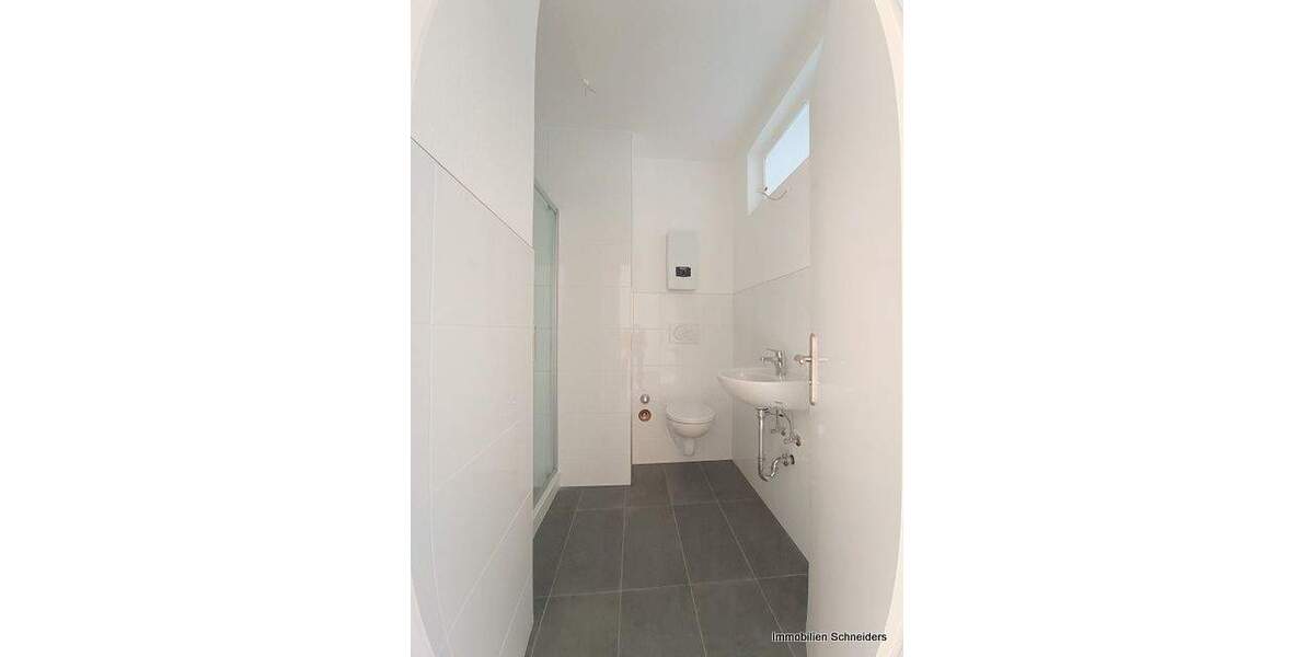 Etagenwohnung Duisburg Untermeiderich - 2 Zimmer, 61 m&sup2;, 500&euro; | Angebot:26106534