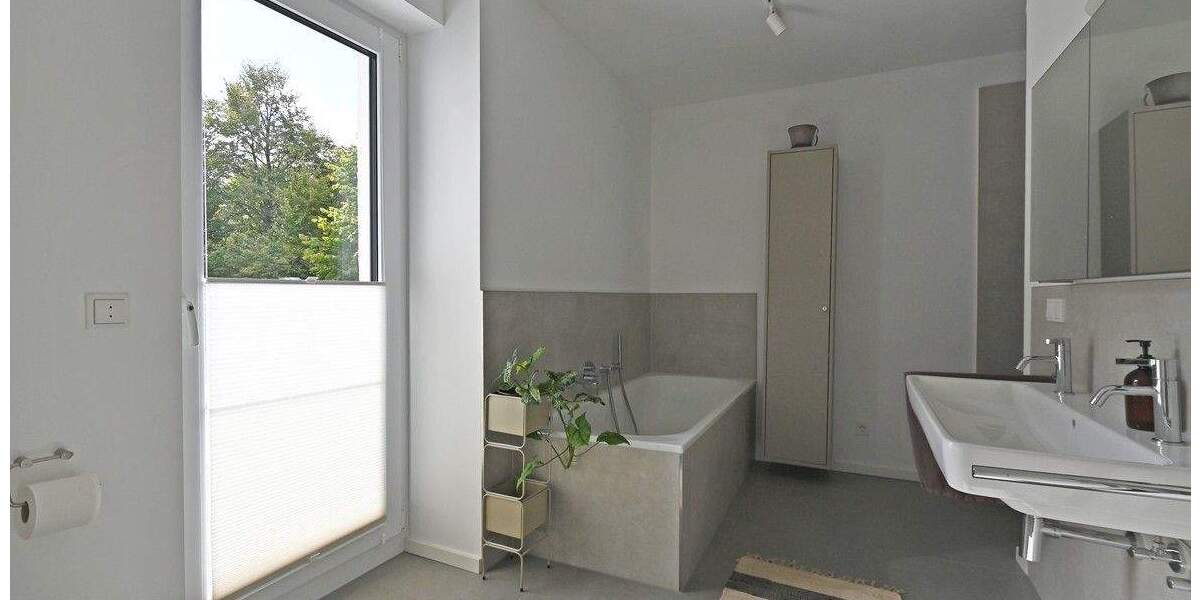 Einfamilienhaus Essen Bredeney - 1 Zimmer, 330 m&sup2;, 5.500&euro; | Angebot:25275680