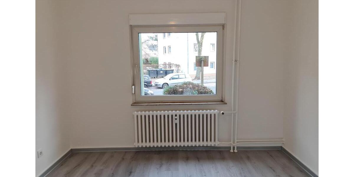 Renovierte 3-Zimmer-Wohnung im Erdgeschoss zu vermieten!*Mit Balkon* 3 zimmer