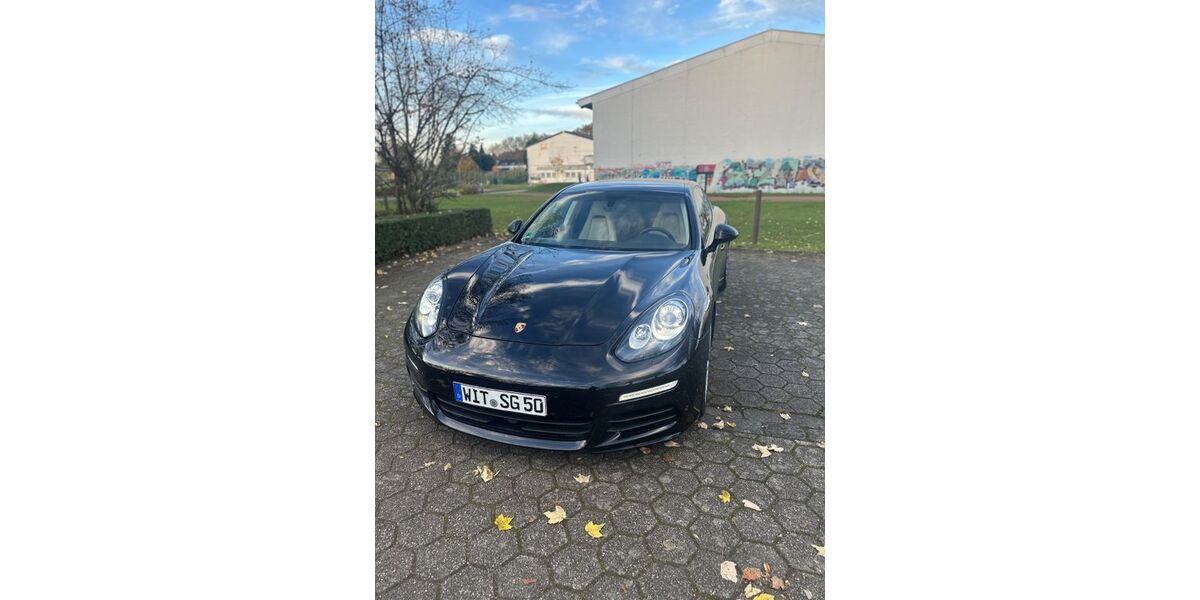 Porsche Panamera 156.000 km 30.599 &euro; Witten 58456