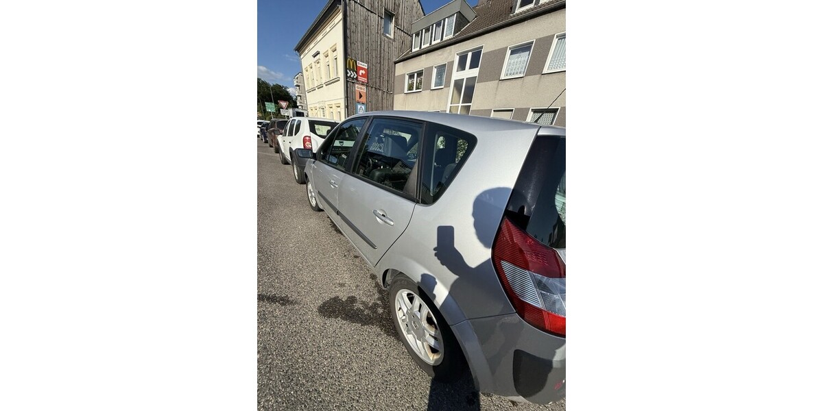 Renault Scenic 115.000 km 3.999 &euro; Heiligenhaus 42579